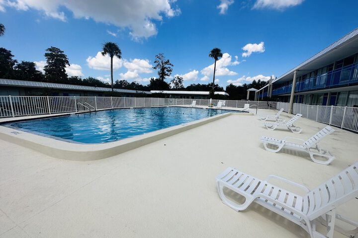 Pool 9 of 26