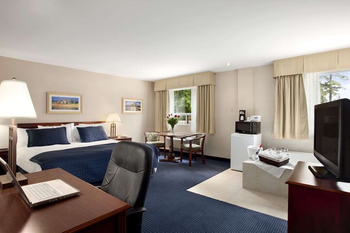 Room 15 of 46