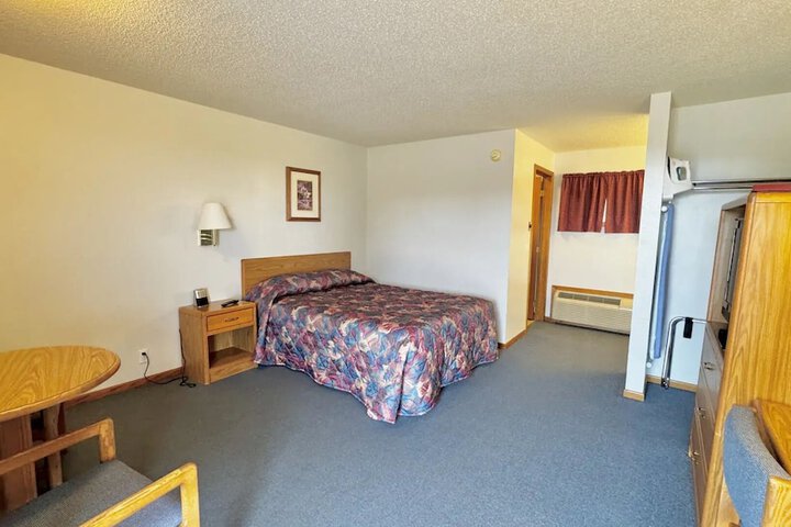 North Winds Lodge LLC