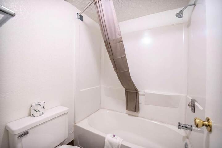 Room 20 of 23