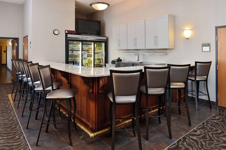 Comfort Inn & Suites Madison North