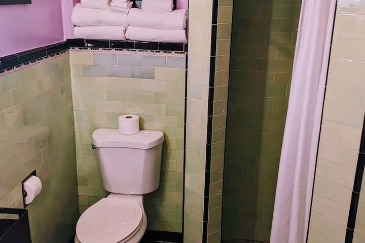Room 63 of 119