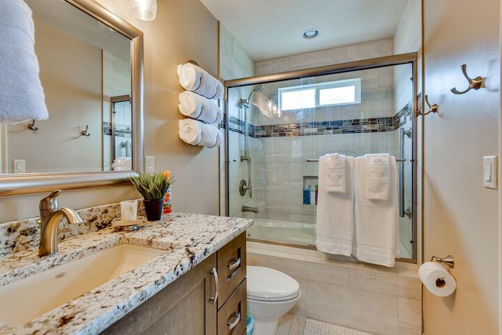 Family-friendly Clearfield Home w / Hot Tub!