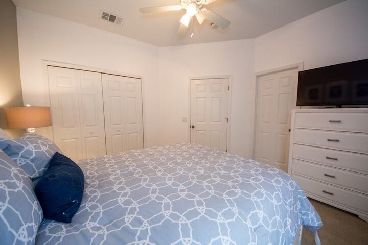 Room 10 of 36