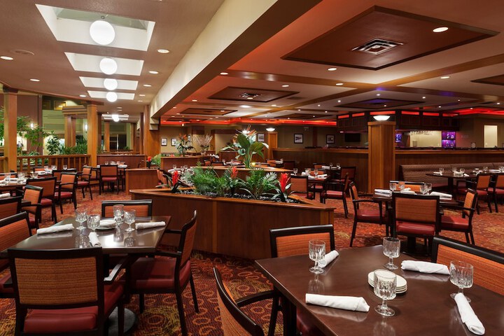 Holiday Inn Cincinnati Airport by IHG