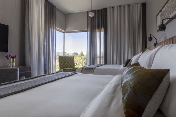 Room 21 of 38