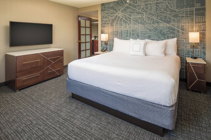 Courtyard by Marriott Seattle Sea-Tac Area