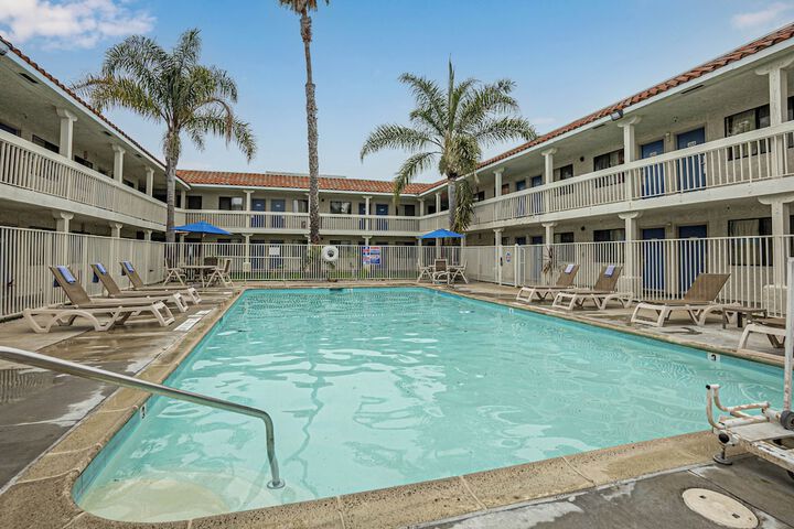 Pool 6 of 29