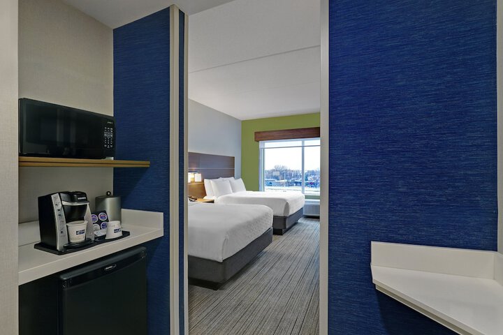 Holiday Inn Express & Suites Collingwood by IHG
