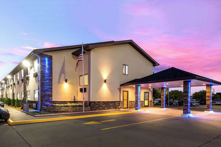 Hotel 2 of 28