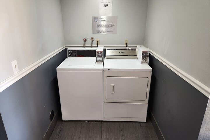 Room 12 of 22