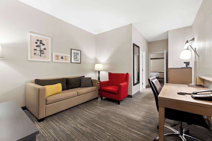 Room 46 of 66