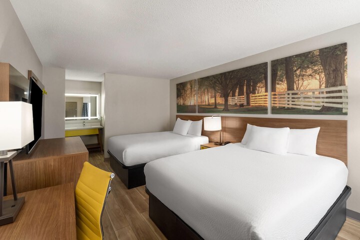 Days Inn by Wyndham Clanton AL