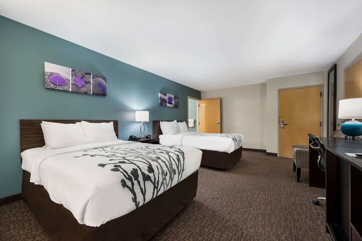 Room 26 of 33