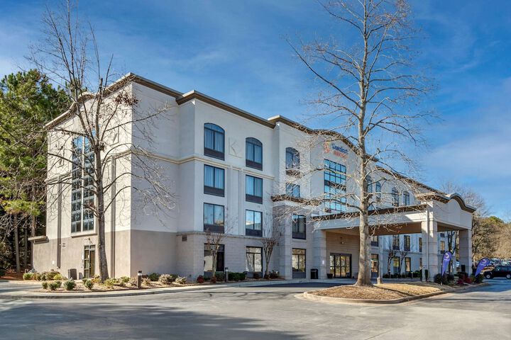 Hotel 2 of 35