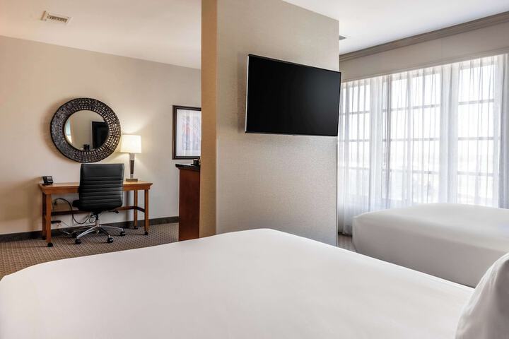 Room 32 of 120