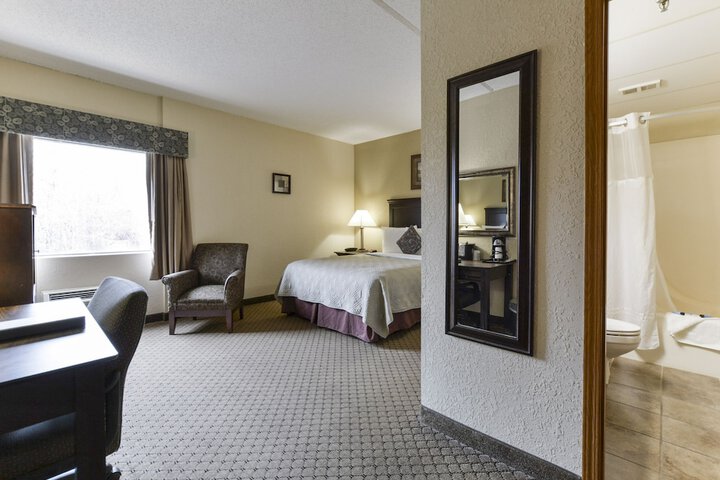 Room 14 of 33