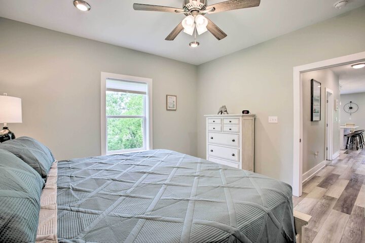 Modern Waveland Home w / Deck Walk to Beach!