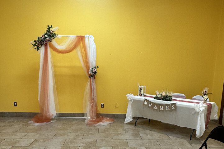 Ballroom/Hall 87 of 94