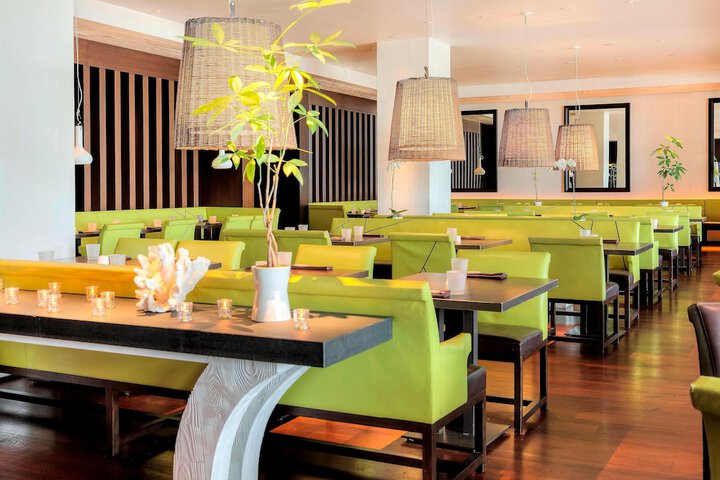 Dining 99 of 127