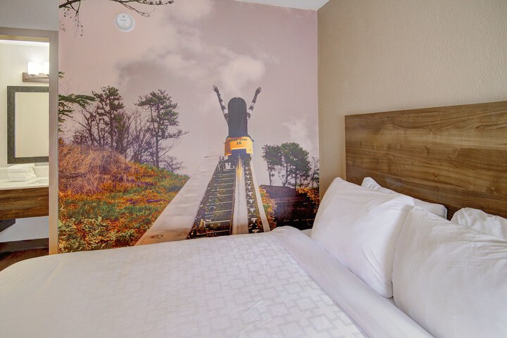 Hotel Interior 10 of 41