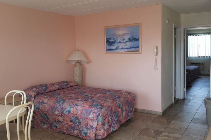 Room 17 of 26