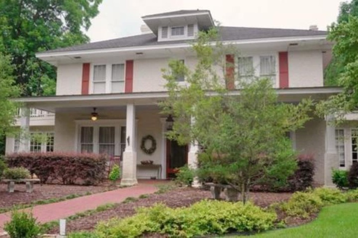 Delta Street Inn