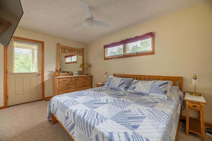 Climate Change - Duck Sea Tern, Oceanside, 280 Yds to Beach, Pool, Hot Tub, Pets OK
