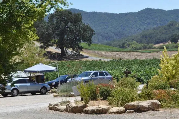 VILLA VINO AT POALILLO VINEYARDS