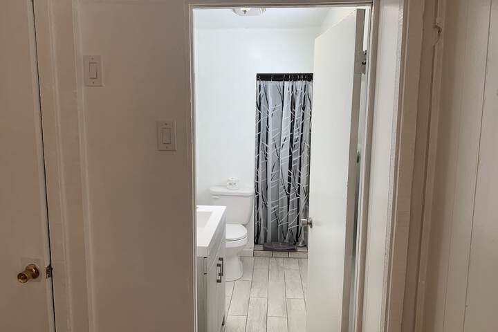 Room 48 of 84
