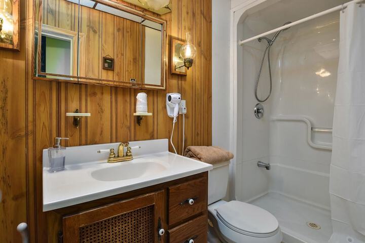 The Noble Suites
