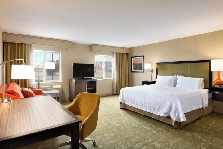 Room 21 of 40