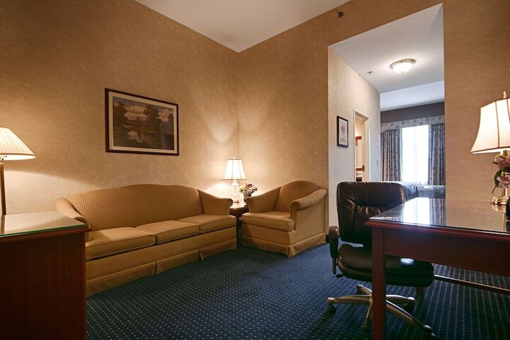 Room 14 of 33