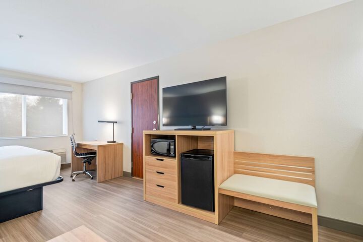 Best Western Lake Oswego / Portland Hotel & Suites