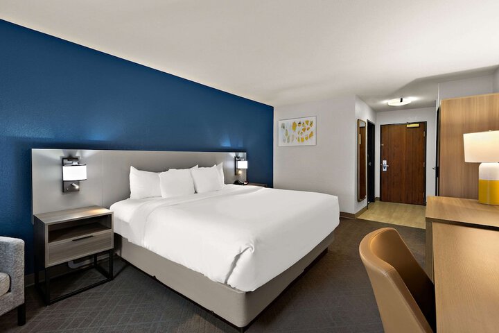 Room 12 of 40