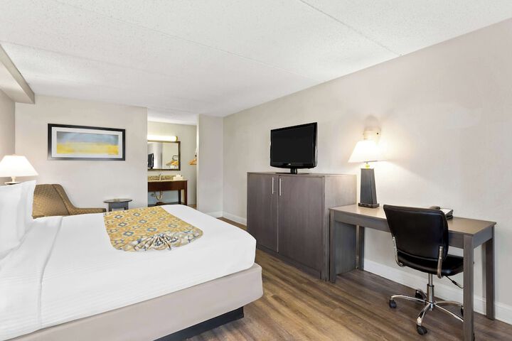 Room 19 of 36