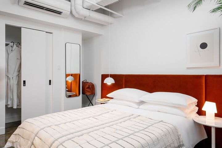 Room 126 of 142