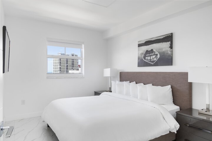 Room 43 of 84