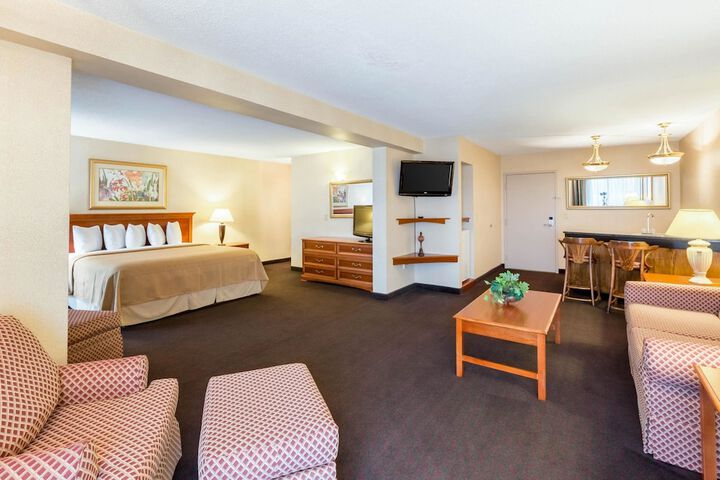 Room 35 of 54