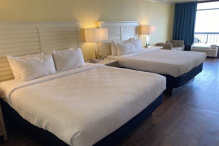 North Shore Oceanfront Resort Hotel with Waterpark