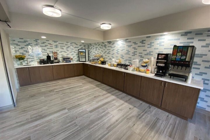 Breakfast/Coffee Service 59 of 65