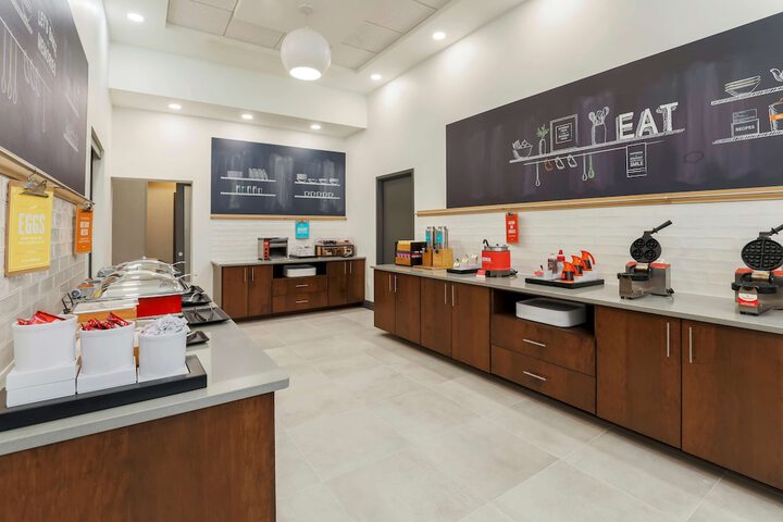 Hampton Inn & Suites Pittsburgh-Downtown