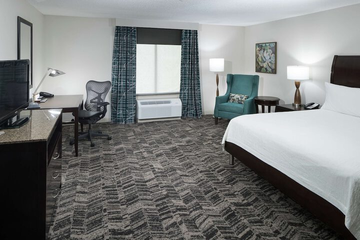 Room 32 of 54
