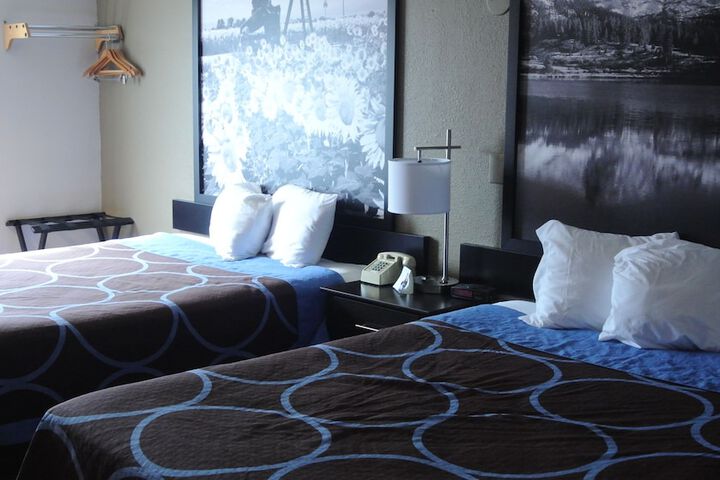 Room 26 of 32