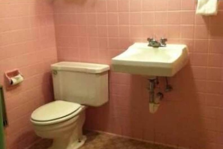 Room 12 of 15