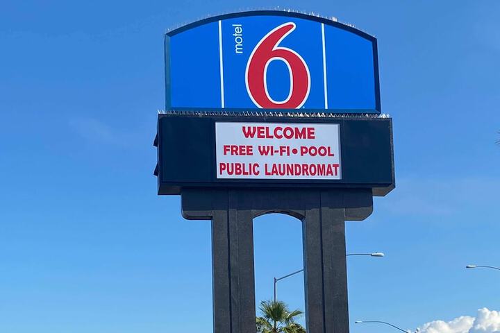 Hotel 5 of 27