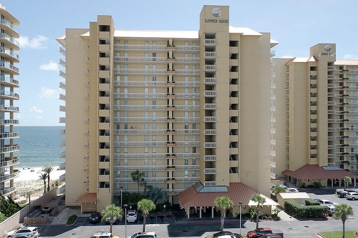 Hotel 4 of 50