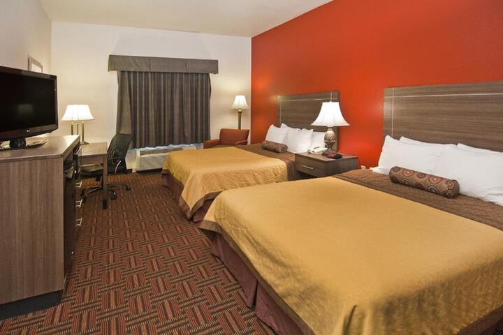 Room 8 of 28