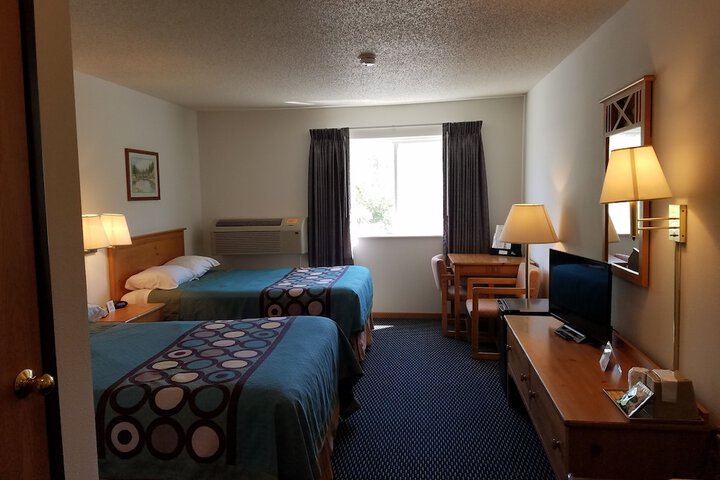 Room 10 of 20
