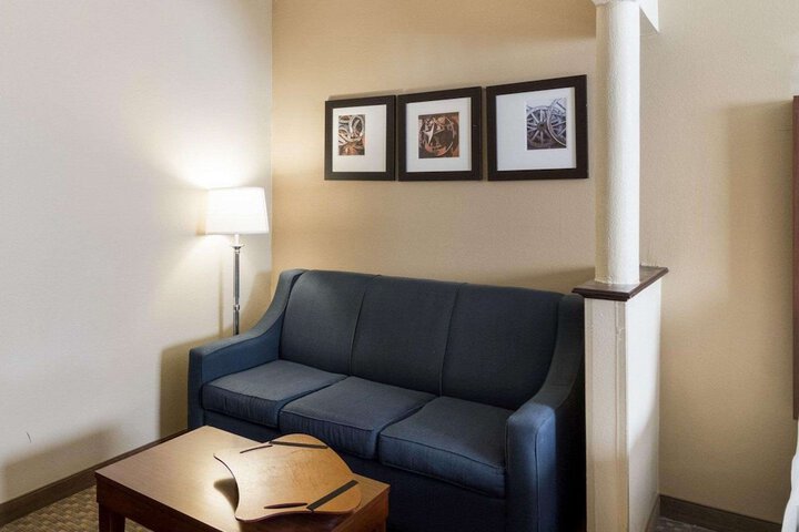 Room 21 of 48